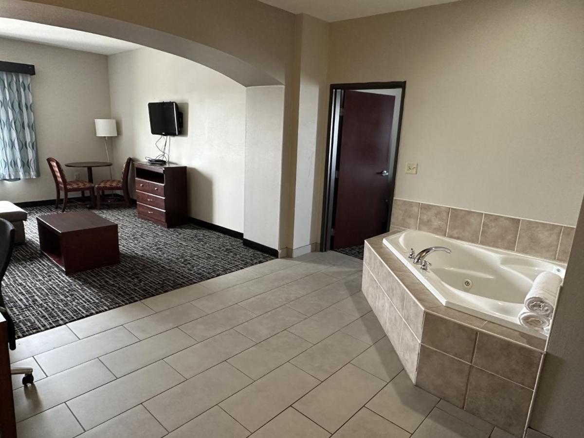 La Quinta By Wyndham Oklahoma City -Юкон Екстериор снимка