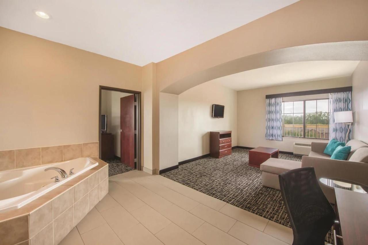 La Quinta By Wyndham Oklahoma City -Юкон Екстериор снимка